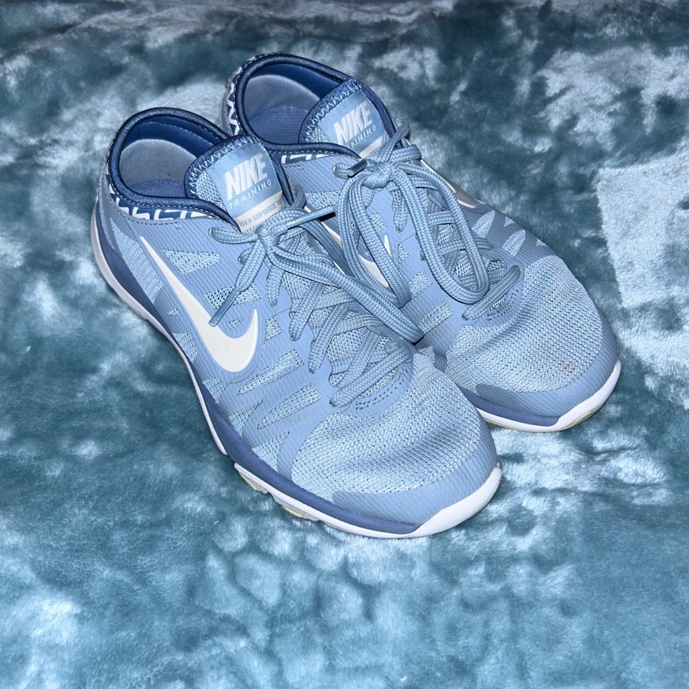 NIKE // Nike Flex Supreme TR 3 Womens Training Shoes